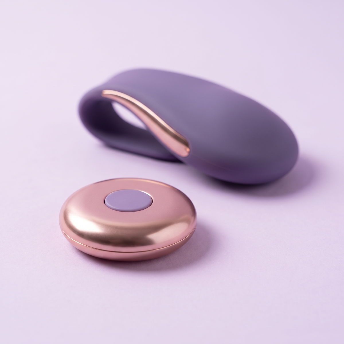 DOVIAR SECRET remote close up